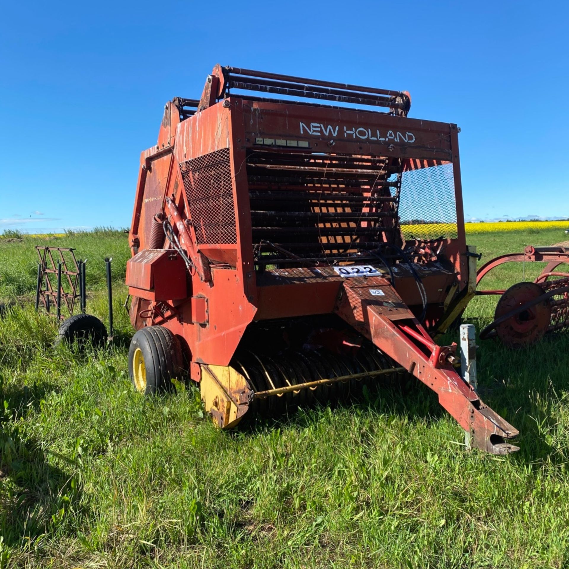 New Holland 851 - Round Baler SN: 508824 - Image 2 of 3