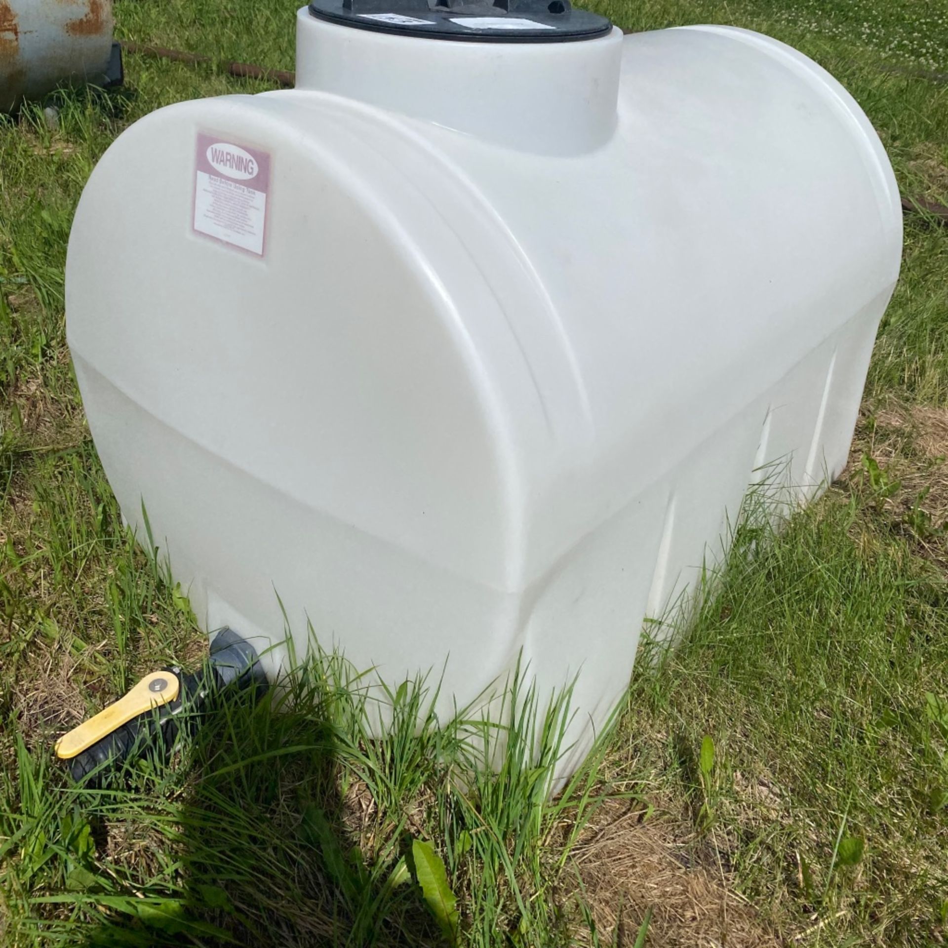 Water Tank, 300 Gallons - Image 2 of 3