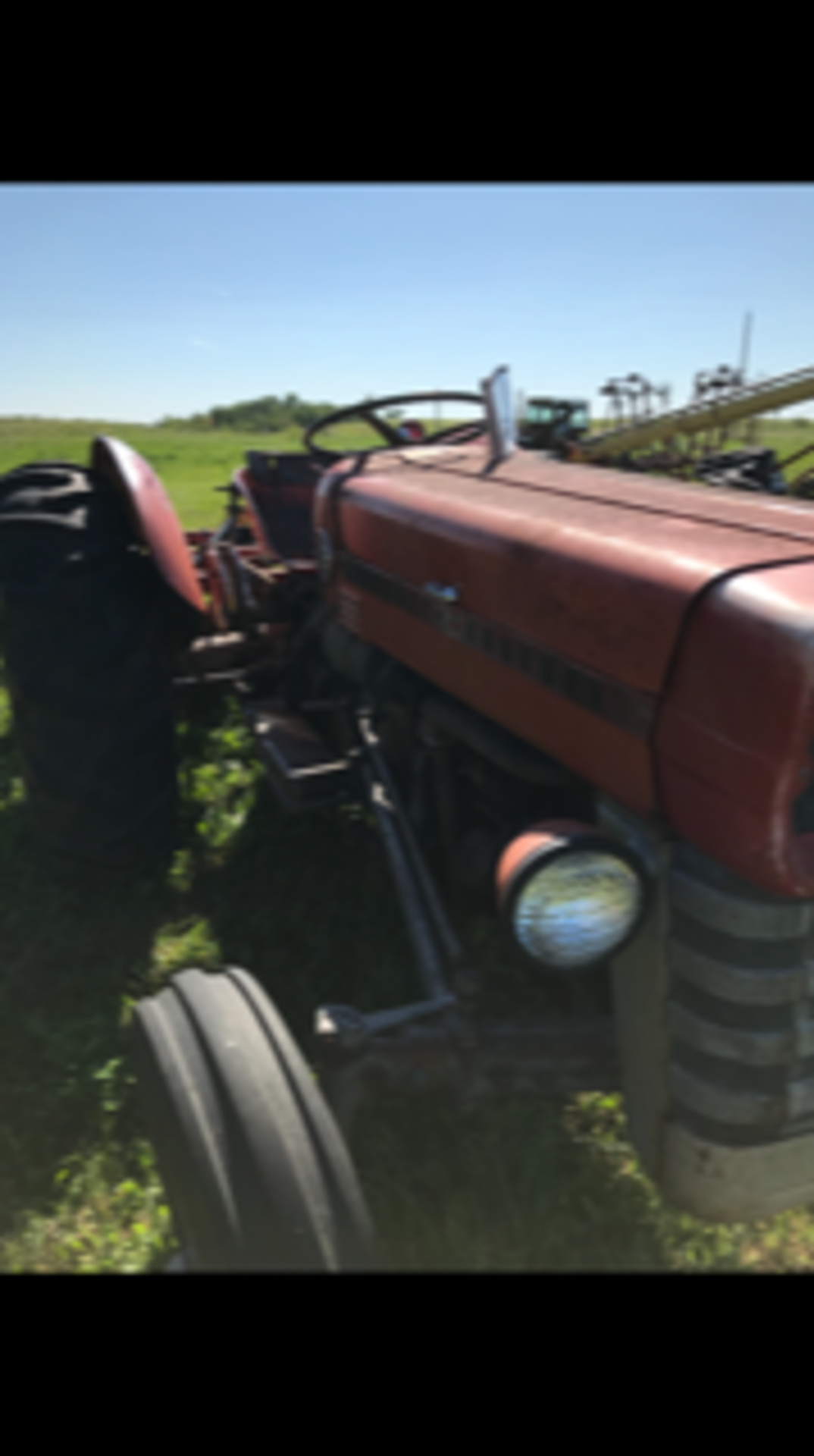 MF 135 Tractor. 3pth. 3857 hrs showing, sn: 9A-51671 - Image 2 of 3