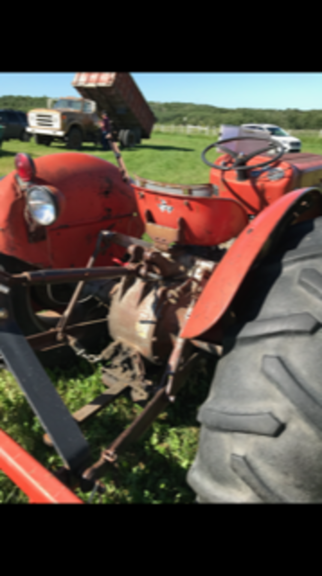 MF 135 Tractor. 3pth. 3857 hrs showing, sn: 9A-51671 - Image 3 of 3