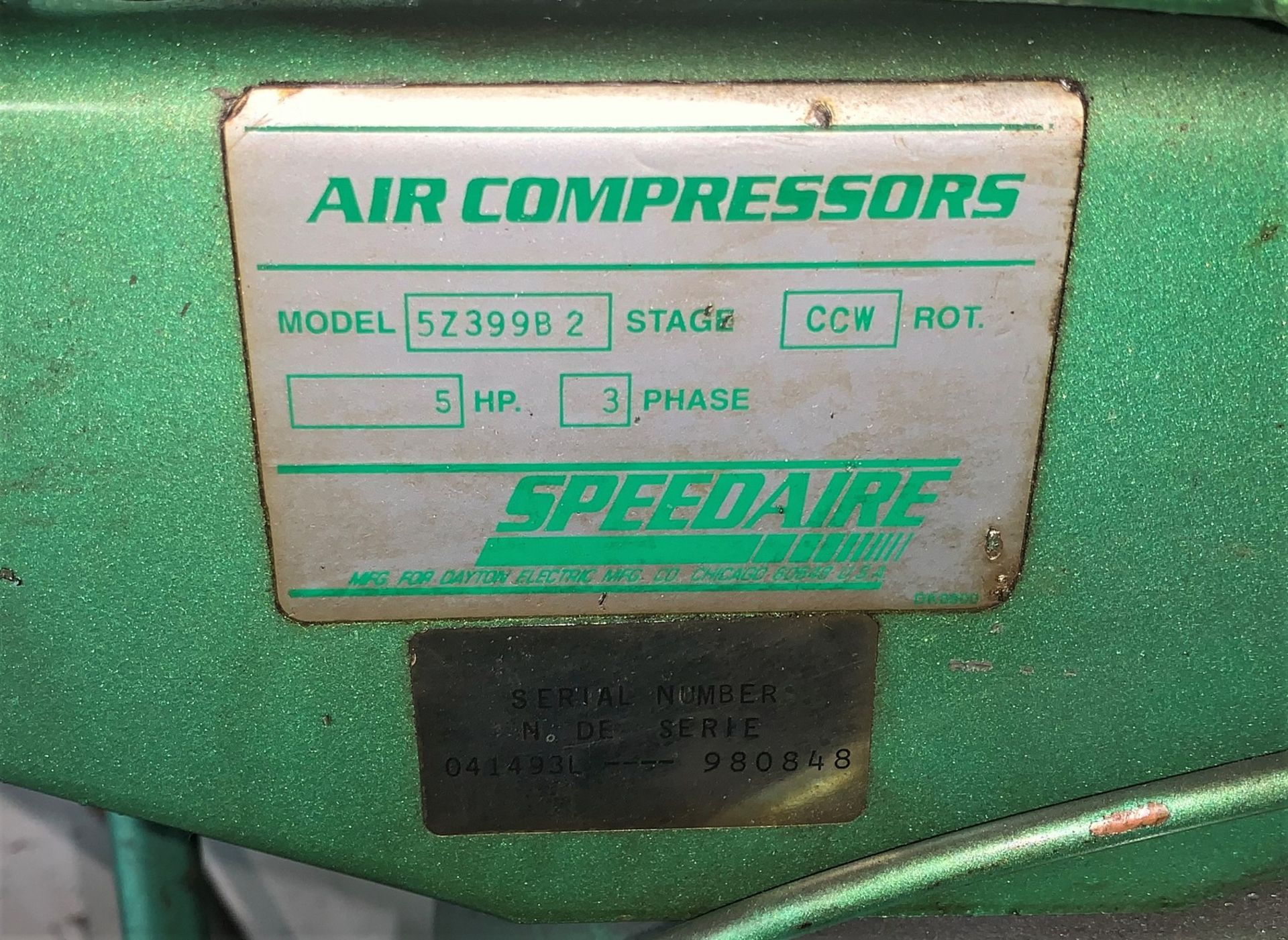 Speedaire 5Hp Vertical Air Compressor - Image 5 of 7