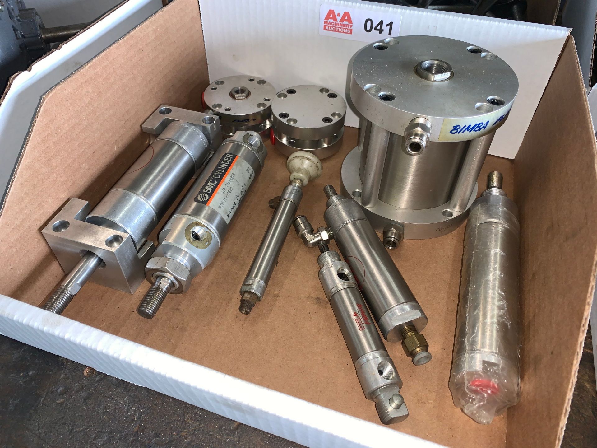 Lot Box with Various Air Cylinders - Image 2 of 5