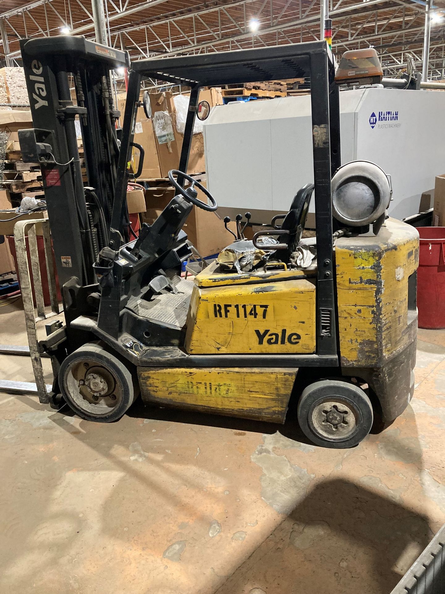 Yale 1500Lb Fork Lift