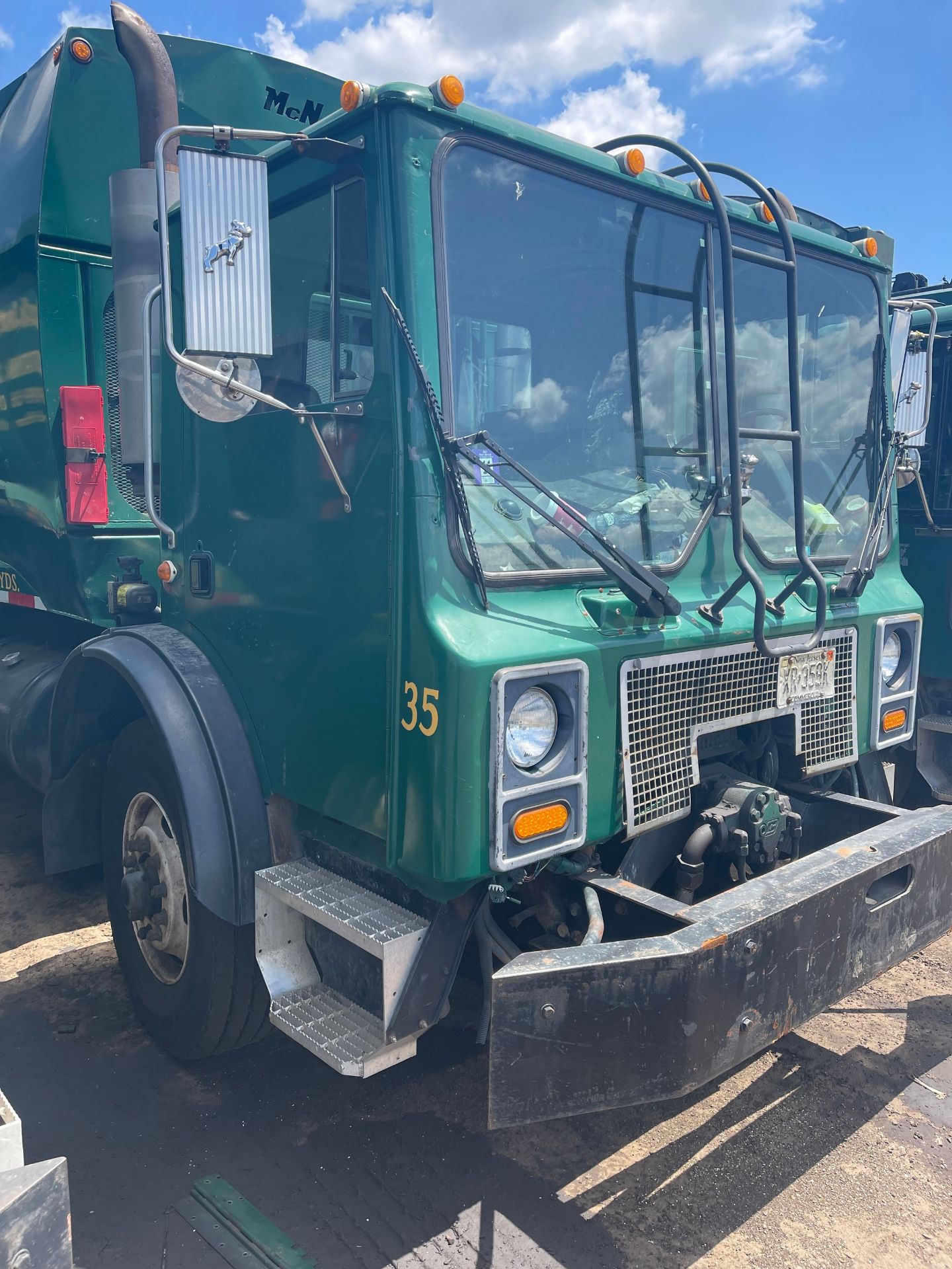 2000 - Mack MR688S Garbarge / Waste Truck - Image 3 of 3