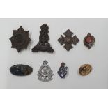 Collection of 8 British military cap badges, buttons & badges etc (8)