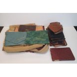 Large quantity of vintage leather items to include wallets & bags etc (Qty)