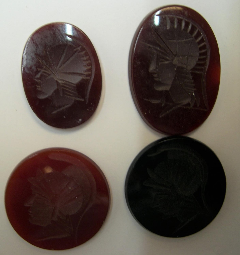 24 polished Haemite & Carnelian polished stones most with head intaglios - Image 3 of 5