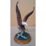 Franklin Mint, 1987 "American Majesty" eagle by Ronald Van Ruyckevelt, 37 cm high (not including the
