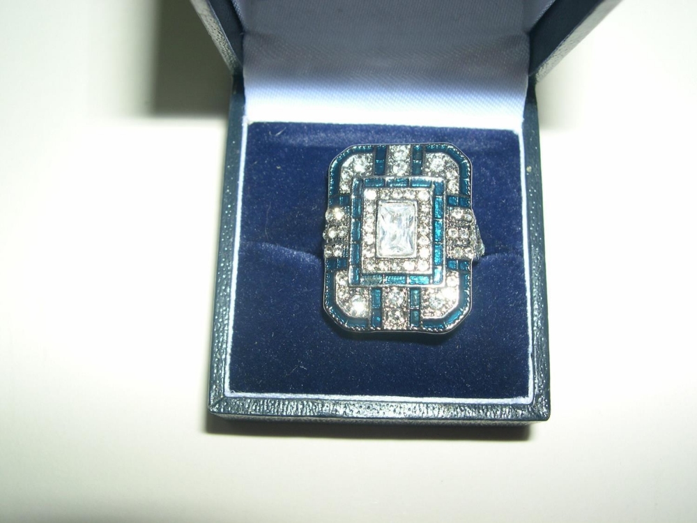 Large, square Art Deco style cocktail ring, 11.9 grams, size K - Image 2 of 4