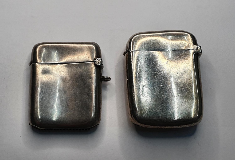 2 Edwardian engraved silver vesta cases (2), both Birmingham, one 1901 the other 1912, combined - Image 2 of 3