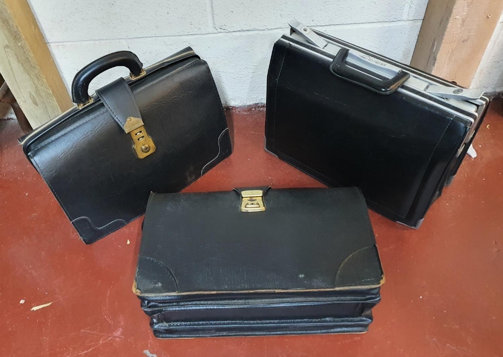 3 vintage 1970s era briefcases' (3)