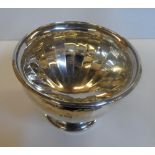 Stylish silver circular bowl, Birmingham 1929, 245 grams The bowl measures 14cm in diameter x 11