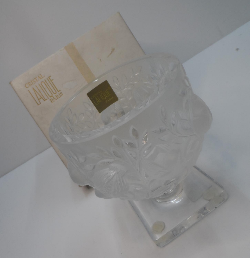 Crystal Lalique of Paris "Elizabeth" glass bowl with original box, product number 12265 The bowl - Image 3 of 7