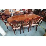 Fine quality, 20thC, extendable dining table with 8 chairs including 2 carvers in a Georgian