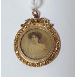 Fine quality, c1900, 9ct gold double-side photo "locket"
