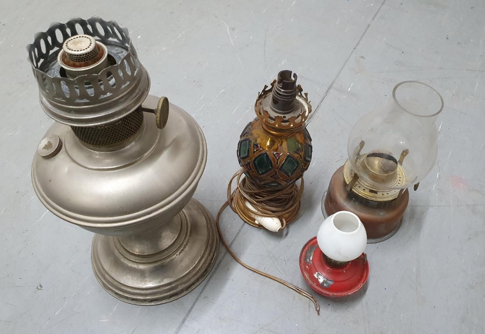 Box of oil lamps and accessories etc (Qty) - Image 3 of 6