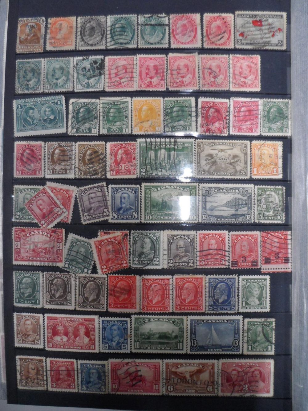 3 albums of world stamps to include Canada QV-QEII, early Greece and other countries as well as used - Image 2 of 9