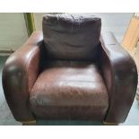 Large comfortable leather tub chair (1) 98 x 90 x 80cm