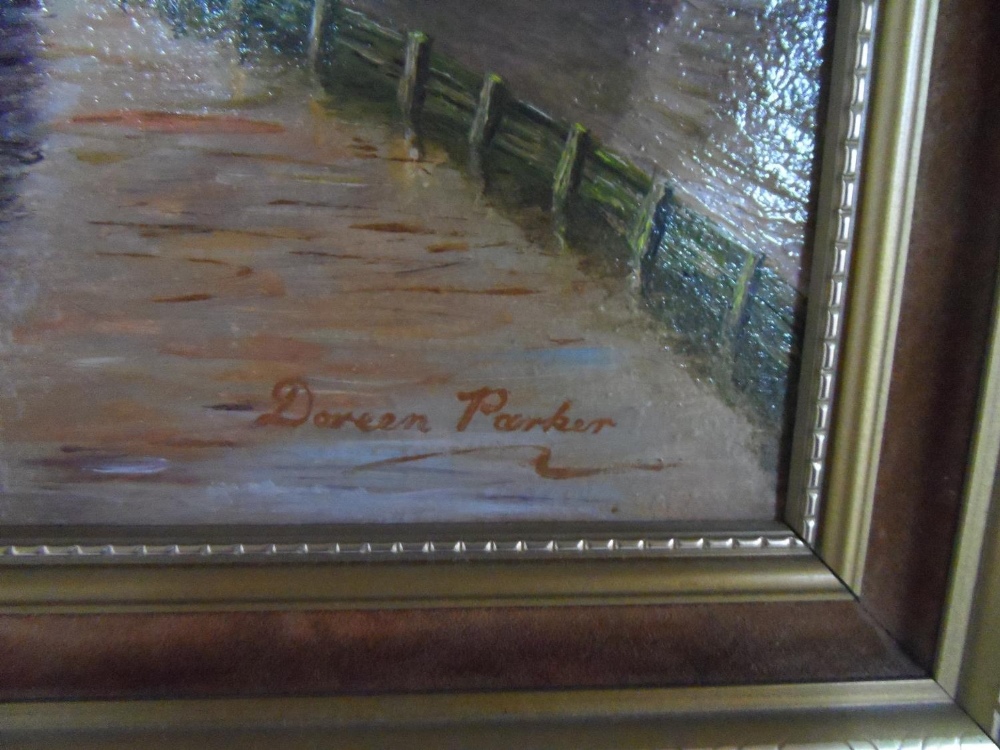 Doreen Parker oil on canvas, "Dutch town scene" framed, signed, The oil measures 51 x 41 cm - Image 5 of 7