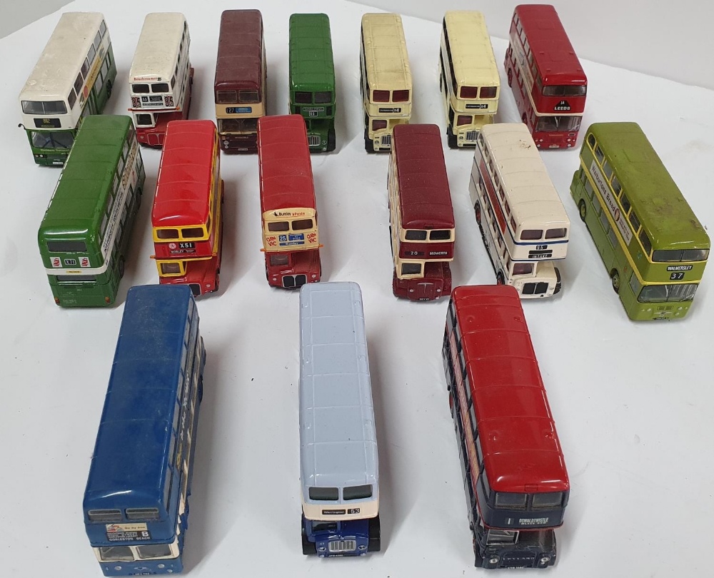 Collection of 16 vintage Corgi buses (16) - Image 2 of 3