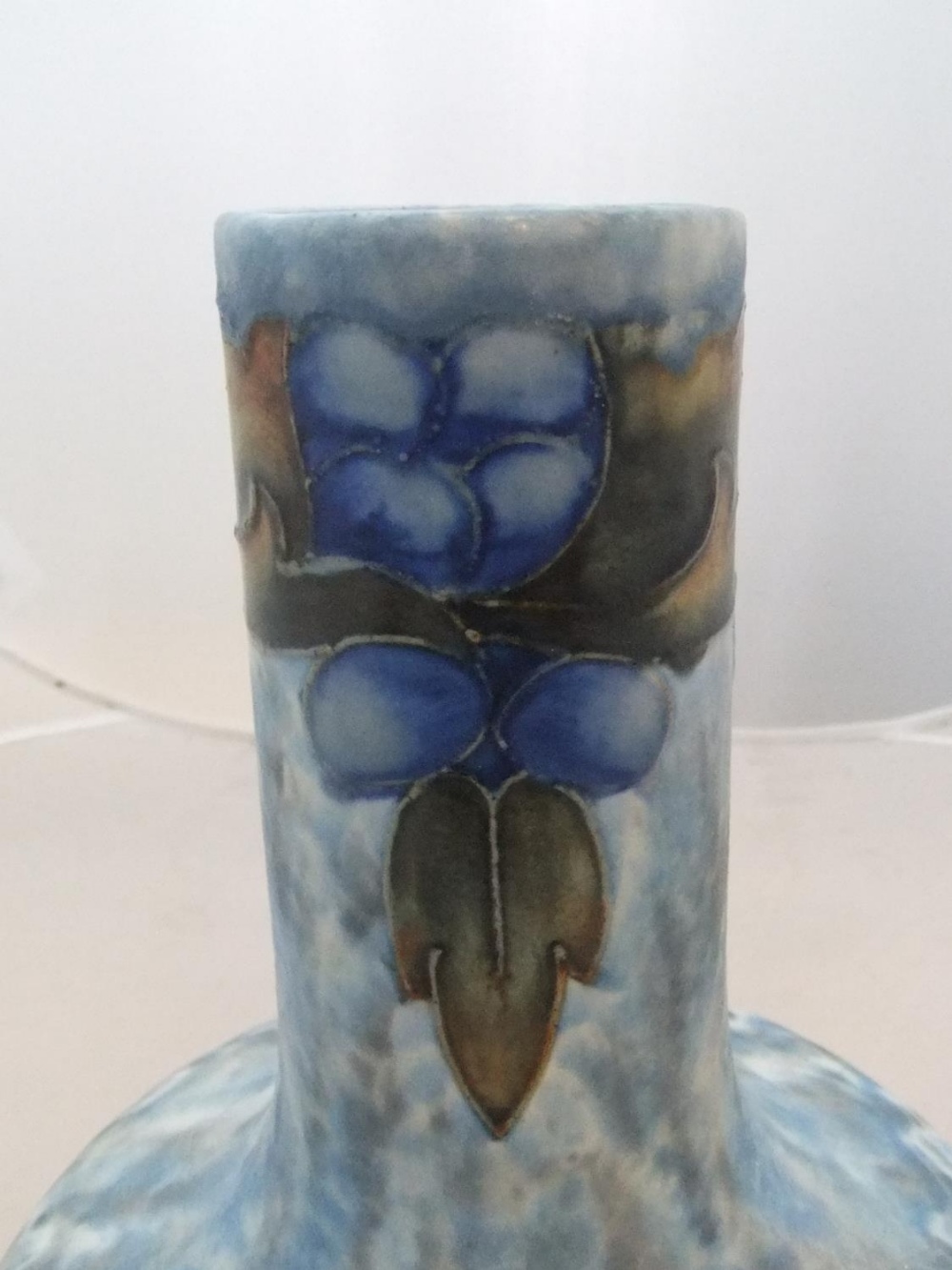 Stylised vintage Cranston pottery vase with grapes & leaves on mottled blue & grey ground 29 cm high - Image 3 of 4