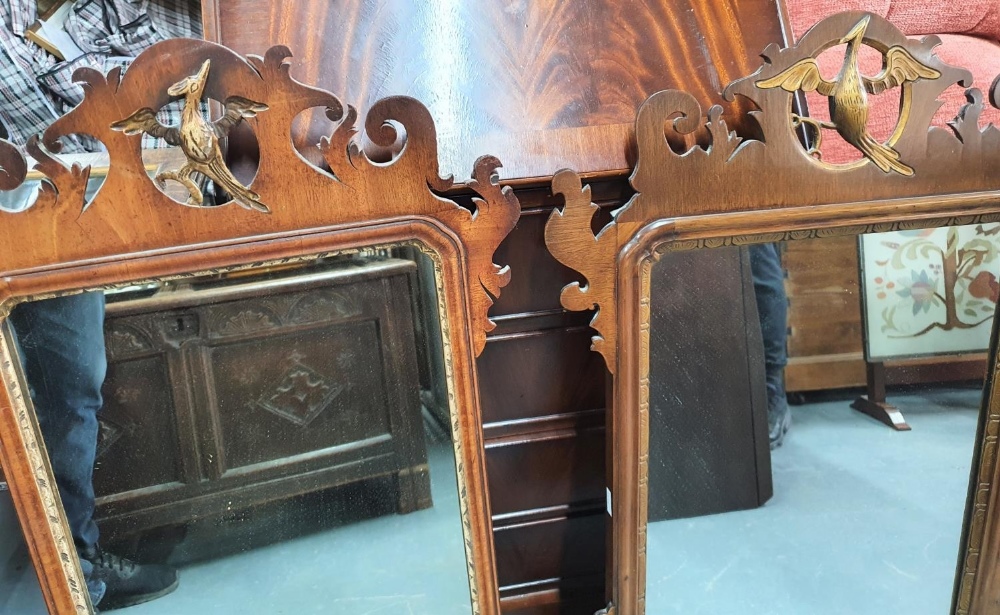 Two similar, fine quality Edwardian fret mirrors in the Georgian style, Both mirrors measures approx - Image 2 of 4
