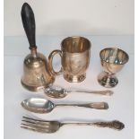 6 various old silver items to include a wooden handled bell, tankard etc (6) 241 grams gross