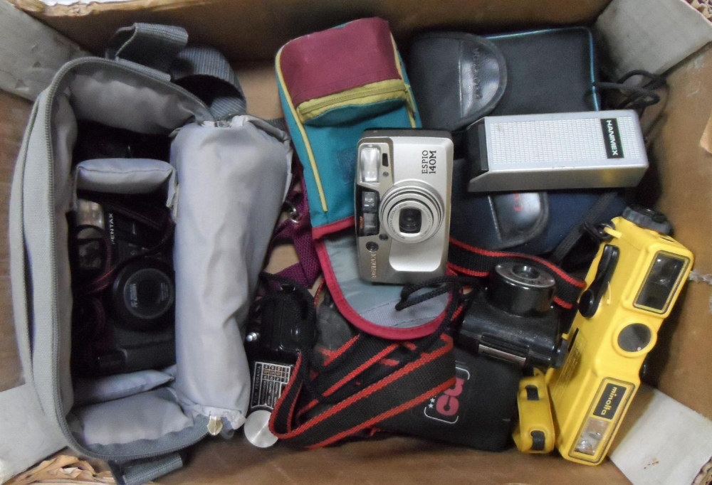 Box full of cameras including a fine Pentax example (Qty) - Image 2 of 2