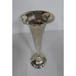 Edwardian silver bud vase with weighted base, 19cm tall