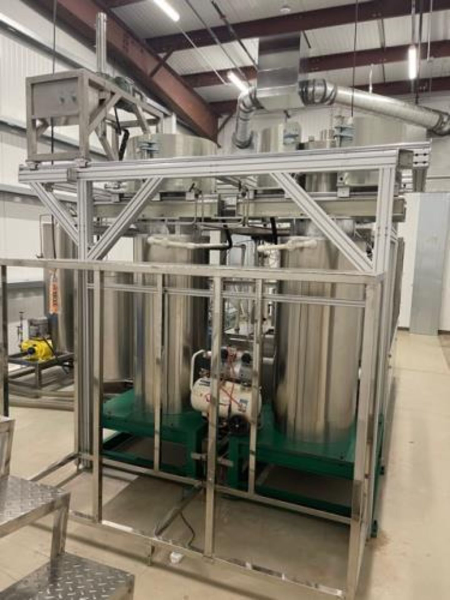 Unused- Shanghai Better Industry Co. Model SCFE-300L Supercritical CO2 Machine w/ CO2 Recovery Pump - Image 2 of 13