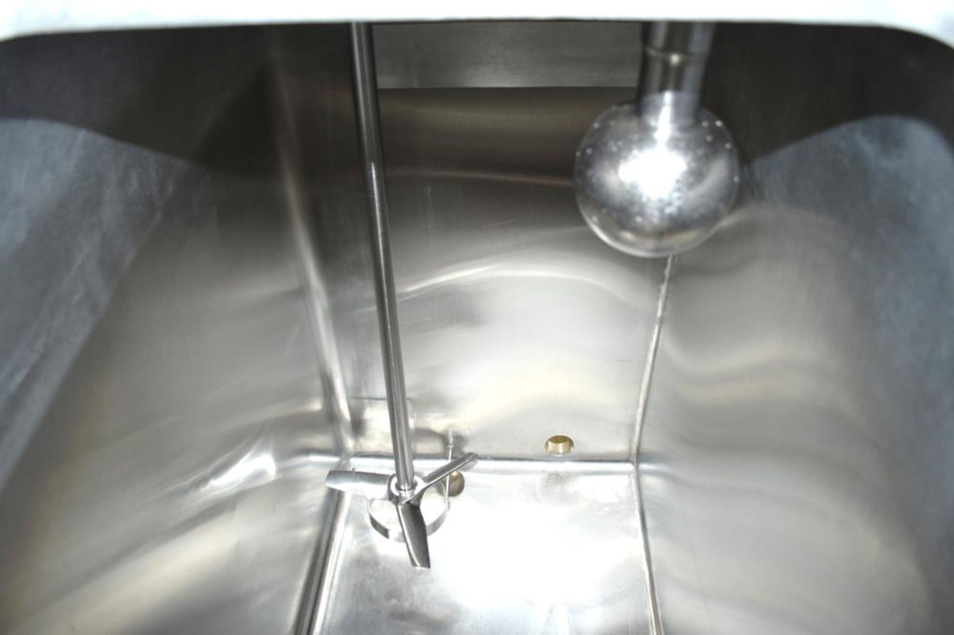 Used- 6 Compartment Rectangular Tank, Approximate 700 Total Gallons, 304 Stainless Steel. - Image 8 of 28