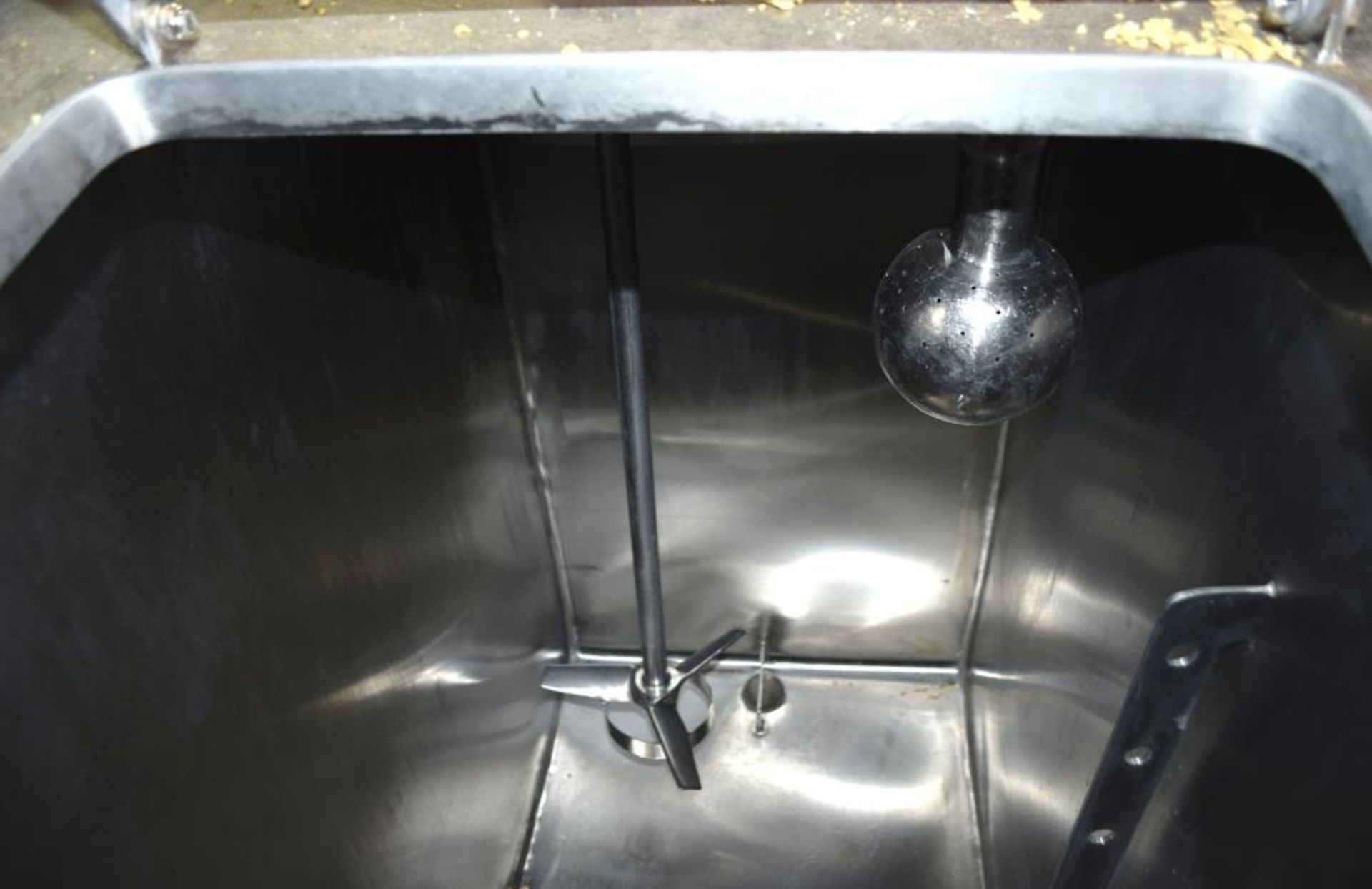 Used- 6 Compartment Rectangular Tank, Approximate 700 Total Gallons, 304 Stainless Steel. - Image 16 of 28