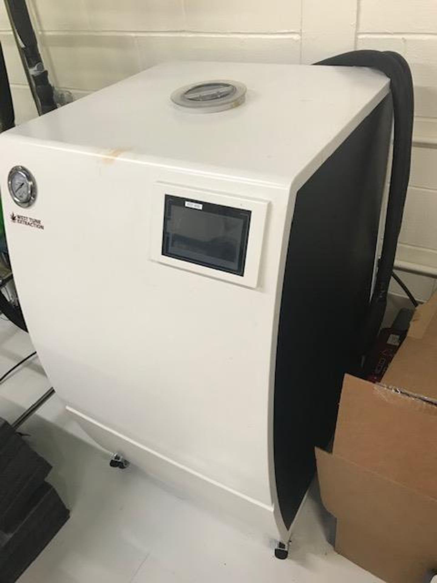 Used-West Tune WTCP-4030 Rapid Cooling Recirculating Laboratory Water Chiller w/ 20L/min Pump. - Image 3 of 3