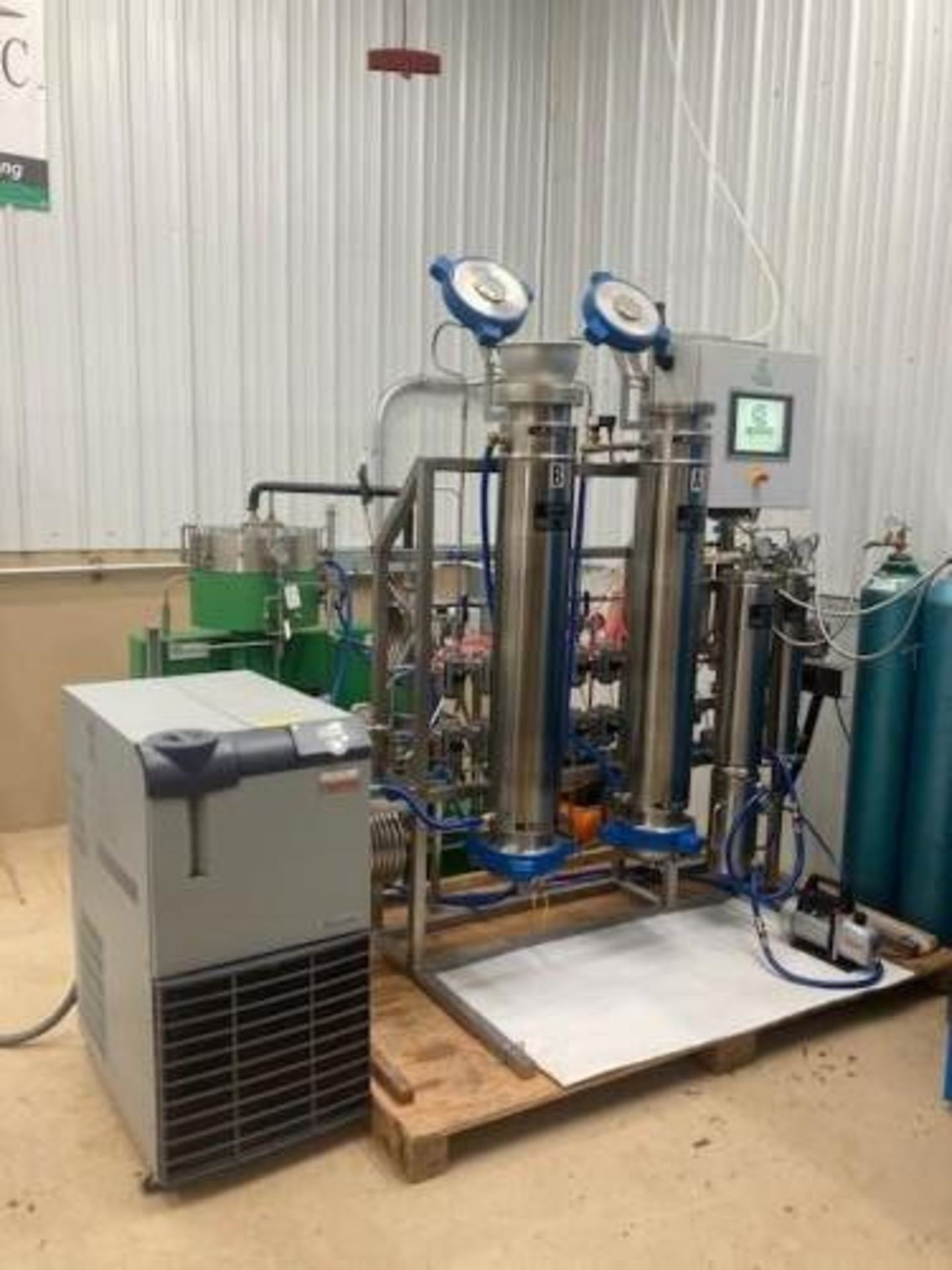 Used-Apeks "Transformer" Subcritical & Supercritical CO2 Extraction System, Model 2000 20L X 20LD