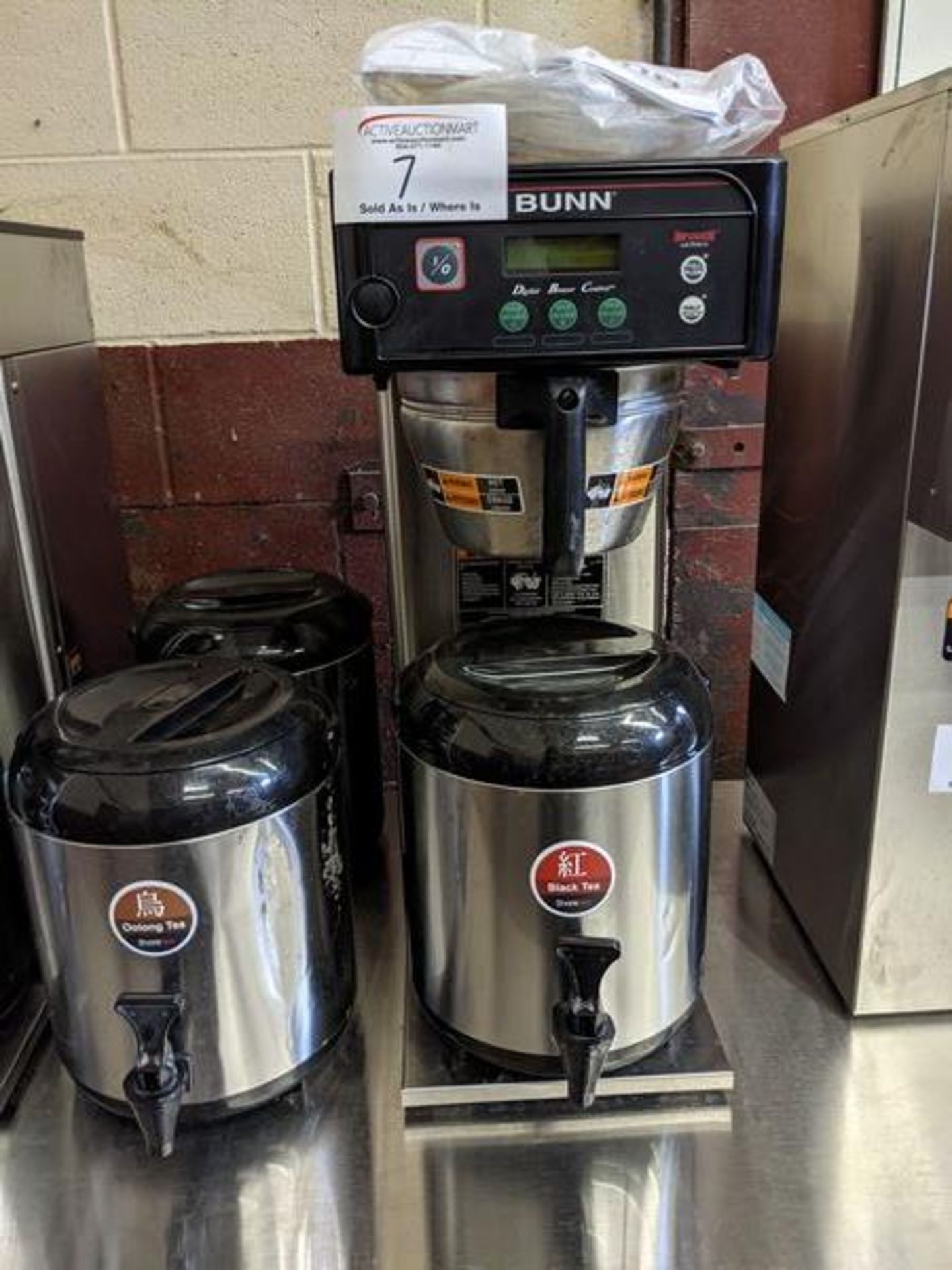 Bunn Model ICB-DB-C Digital Brewer with 3 Satellites