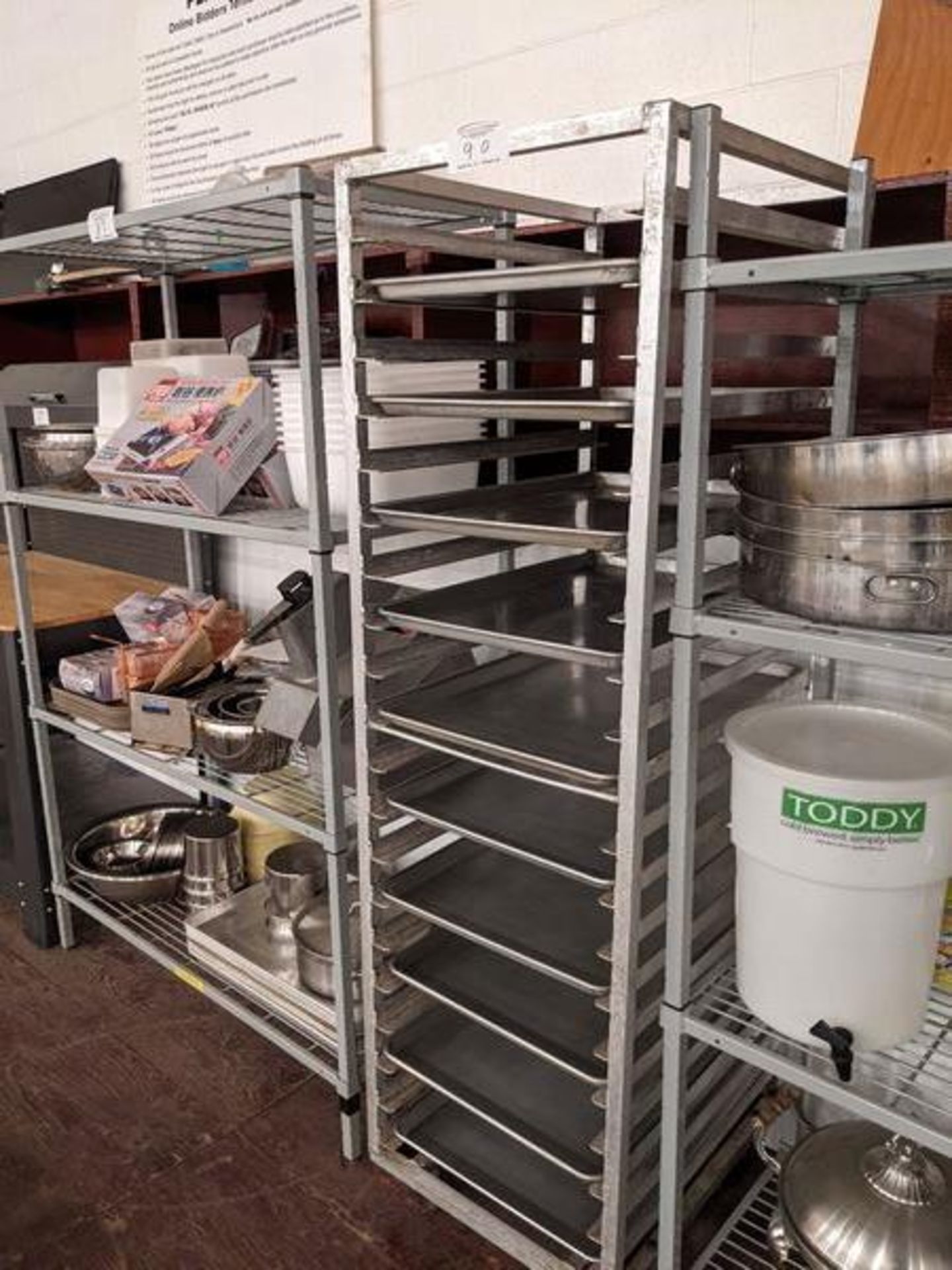 Franesse Aluminum Welded Bakers Rack with Trays