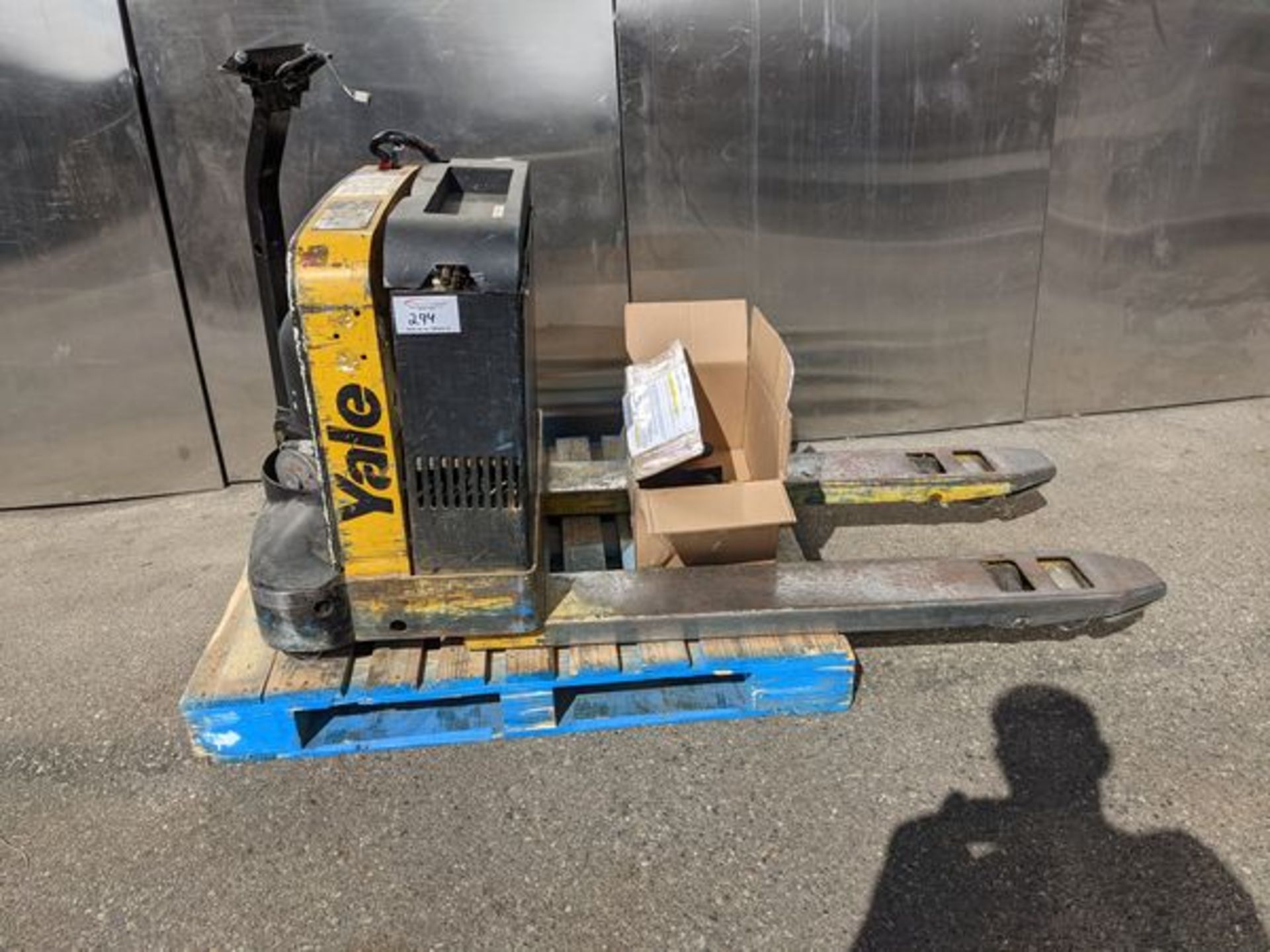 Yale Electric Pallet Mover with Built In Charger - Note: Requires repair