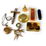 A collectors' lot comprising a gold plated Waltham pocket watch (af),