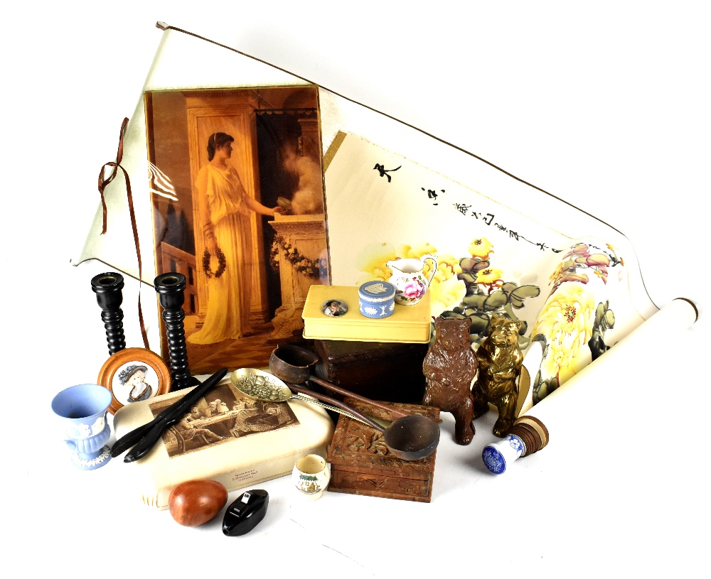 Four vintage boxes to include a cream Bakelite-style box, a bird's-eye maple inlaid box,