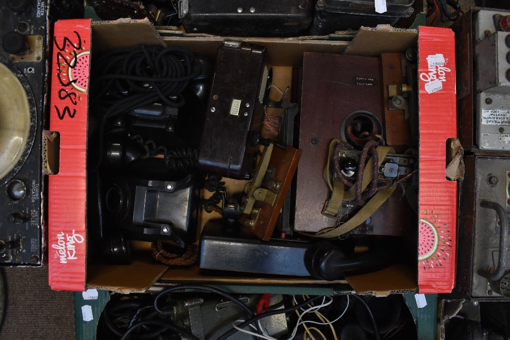 A large quantity of military radios and radio equipment including numerous military issue wireless - Image 5 of 12