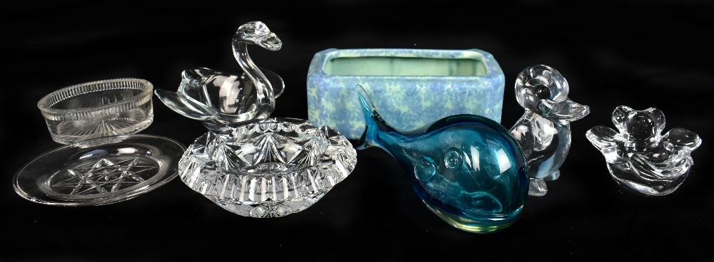 VANNES; three pieces of art glass, a cut glass ashtray, a planter, etc.Additional InformationMinor