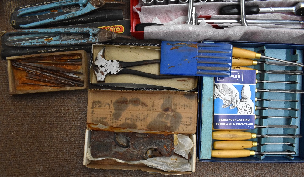 An assortment of various tools including a boxed Stanley brace, Eclipse saw set, a cased set of - Bild 3 aus 4