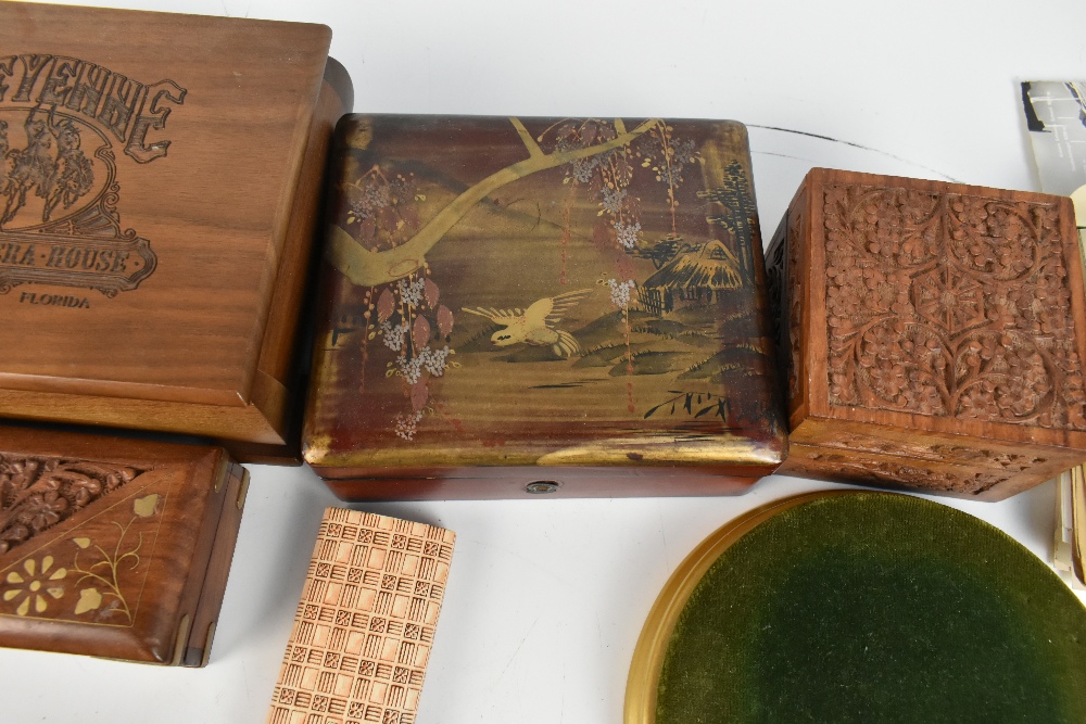 An early 20th century Japanese lacquered box, together with further boxes, cigar box, various - Bild 2 aus 6