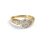 A 9ct yellow gold ladies' dress ring,