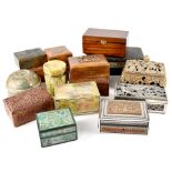 Various jewellery/trinket boxes to include plain and carved wood, pierced metal, leather,