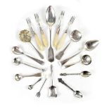 Various items of British hallmarked and Continental silver cutlery to include a Mary & Elizabeth