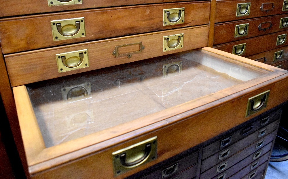 An early 20th century stained pine museum-style chest of collectors' display drawers, - Image 2 of 3