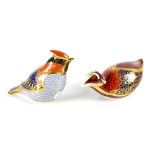 Two Royal Crown Derby Imari bird paperweights, Crested Tit with gold stopper,