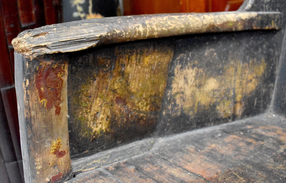 A good rustic 18th century pine lambing chair, a barn find in Lancashire, - Image 4 of 5