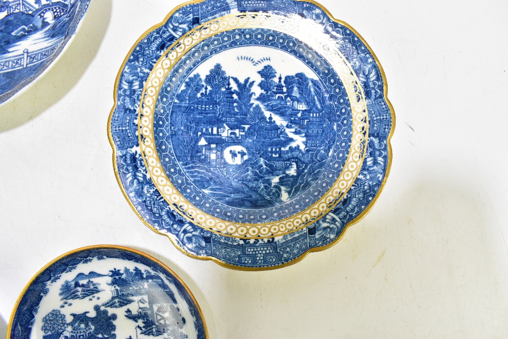 CAUGHLEY; three blue and white printed bowls, each decorated in a variation of the Willow pattern, - Image 5 of 12